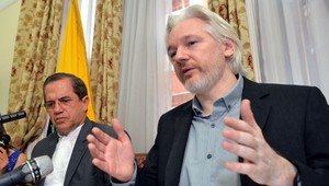Assange chce odísť z ekvádorskej ambasády. Dôvod je neznámy