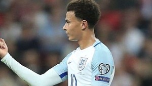 Dele Alli a jeho vztýčený prostredník rieši FIFA