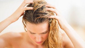 Top letná maska pre vaše vlasy: Dve suroviny im okamžite vrátia zdravie a lesk