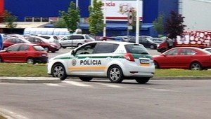 Streľba v Trenčíne! Zlodeji nechali tovar za 20 tisíc eur v kroví