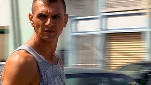 Britská kráľovná Mellovi asi nepomôže