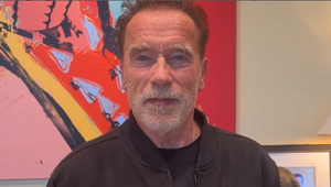 Arnie zverejnil majstrovský kus! Jeho silný odkaz Rusom sa šíri ako oheň, no zaberie?