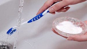 Chcete znížiť riziko demencie? Starajte sa o zuby!