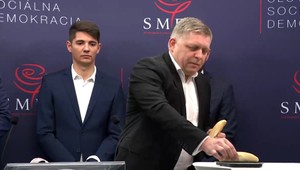 VIDEO: TV JOJ sa vybrala po stopách Roberta Fica a v obchode sme odvážili rožky. Ako to dopadlo?