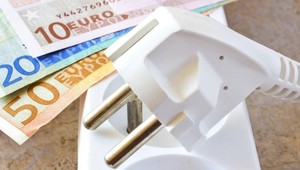 Viac ako 60 000 detí žije v hmotnej núdzi. Situácia sa postupne zlepšuje