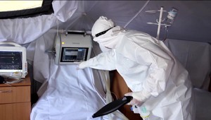 Pracovná skupina ministerstva zdravotníctva kontroluje priestory pre núdzové nemocnice