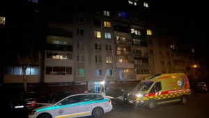 Na sídlisku v Michalovciach došlo k streľbe. Tragédia v byte si vyžiadala štyri obete