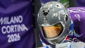 Merz o helme ukrajinského športovca: Je symbolom statočnosti a utrpenia kvôli ruskej agresii