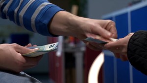 Inflácia prináša nový smutný rekord: Pozrite si, aká je priemerná mzda vo vašom odvetví