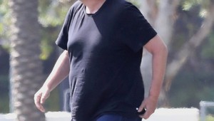 Nedávno sa vzchopil a teraz? Na Chandlera z Priateľov je smutný pohľad, nespoznáte ho!