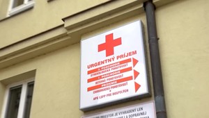 Po páde na telocviku 12-ročná žiačka zomrela. Súd rozhodol o trestoch pre lekárov