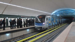 V metre zadržali muža, ktorý kuchynským nožom útočil a zranil ľudí