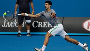 Djokovič cez Berdycha do semifinále, vyzve ho Ferrer