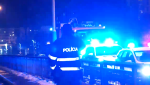 Rušné ráno na diaľnici: D2-ku pri Rakviciach uzavrela hromadná nehoda