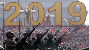 Čína si veľkou vojenskou prehliadkou pripomenula 70. výročie svojho vzniku