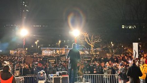 "Dosť bolo Fica", opozícia hovorí, že Smer už štvrtýkrát unáša štát