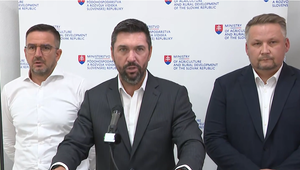 Farmárov trápi sucho. Takáč predstavil osem opatrení, podľa PS len „naťahuje ruky k EÚ“