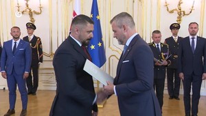 Opozícia žiada odchod šéfa SIS. Gašpar dôvod nevidí