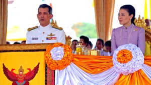 Kráľovná z nej nebude, thajská princezná rezignovala