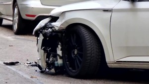 Do auta Juraja Šeligu nabúral asistent europoslanca Hojsíka. Bol pod vplyvom alkoholu