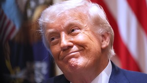 Trump dostal odporúčanie od lekárov: Mal by schudnúť