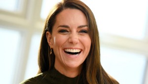 Stavila na bežnú značku, výsledok je dokonalý: Jesenné šaty Kate Middleton idú na dračku