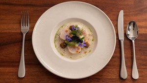 Jeseter so zemiakom, 63 °C vajcom a kaviárom