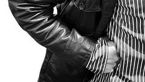 Nadrogovaný mladík sa chcel biť s policajtmi