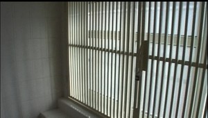 Mladík sa obesil za bránami Justičného paláca