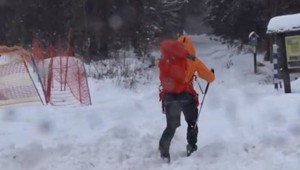 Na horách platí mierne lavínové nebezpečenstvo. Situácii ale pomáha mráz a vietor
