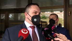 SIS si napráva reputáciu. Nový riaditeľ sa zodpovedal výboru, ktorý ho má kontrolovať