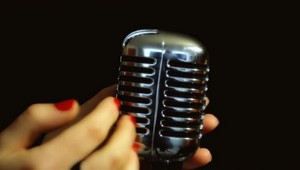 Slovenská spevácka legenda spadla zo schodov!