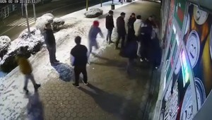 Polícia riešia sériu útokov v Medzilaborciach. Mladík po bitke skončil s otrasom mozgu