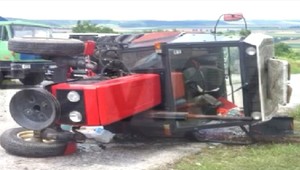 Traktor zavalil 16-ročného Nikolasa, je v nemocnici!