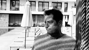 Hviezdny herec je na tom zle! Po otrave krvi ho teraz čaká operácia srdca!