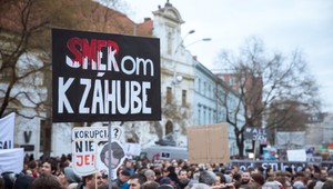 Strana Smer bude oslavovať MDŽ počas zhromaždenia Za slušné Slovensko