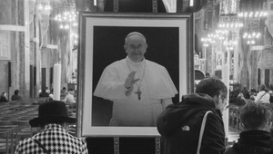 Taliansko po smrti pápeža vyhlásilo päťdňový štátny smútok