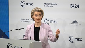 „Maďari si vybrali Európu.“ Von der Leyenová a Macron reagujú na výsledky volieb