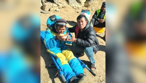 Zázrak na Mount Evereste: Nezvestného horolezca našli živého po šiestich dňoch
