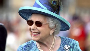 Kráľovná Alžbeta II. volá v núdzi o pomoc! Tento signál dá ochranku do pozoru