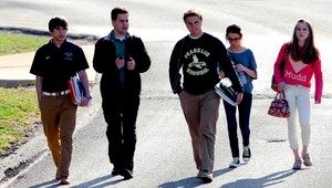 Študenti sú nespokojní, pre jeden podpis sa nemôžu realizovať