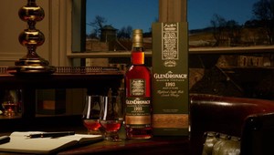 Pálenica GlenDronach predstavila novú whisky