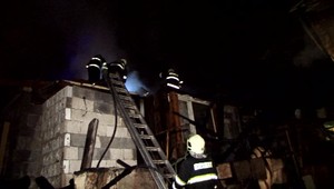 Pred Vianocami prišli o strechu nad hlavou