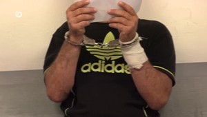 Mladík skončil s porezaným hrdlom v nemocnici. Útočiť mal jeho otec