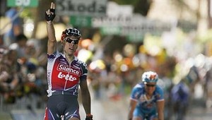 Víťazom predposlednej etapy Gilbert, Menčov na čele s náskokom 20 s