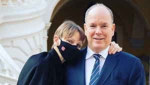 Záhadne chorá kňažná Charlene po dlhej dobe opäť s rodinou! Je TÁTO fotka zároveň odkazom?!