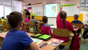 Na školách nemajú jasno v tom, či ich otvoriť, neotvoriť a pre koho