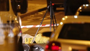 Terorista útočil nožom na ľudí v centre Paríža