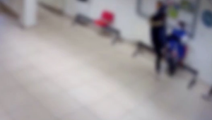 Polícia už pozná útočníkov, ktorí za upozornenie na nasadenie rúška brutálne zbili muža