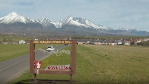 Pod Tatrami oživili legendy: Ulice v Novej Lesnej rozprávajú príbehy horských vodcov